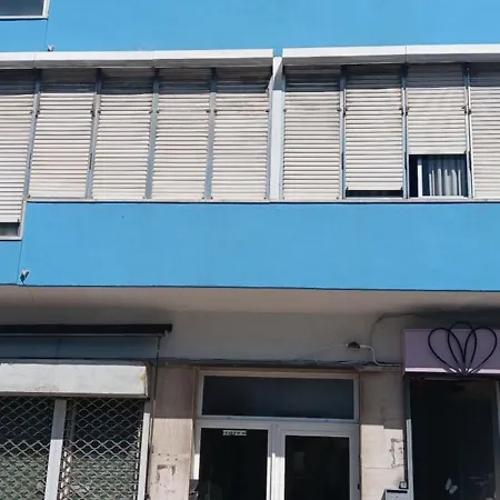 Privatunterkunft Carriche 2 *
